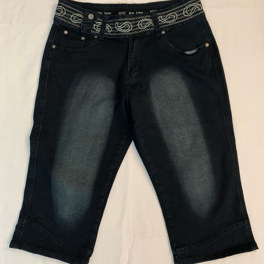 Women’s Black Embroidered Jeans - Picture 5 of 15